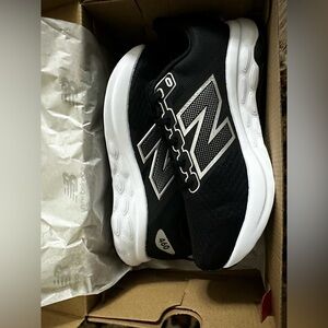 Brand new with box. new balances size 8